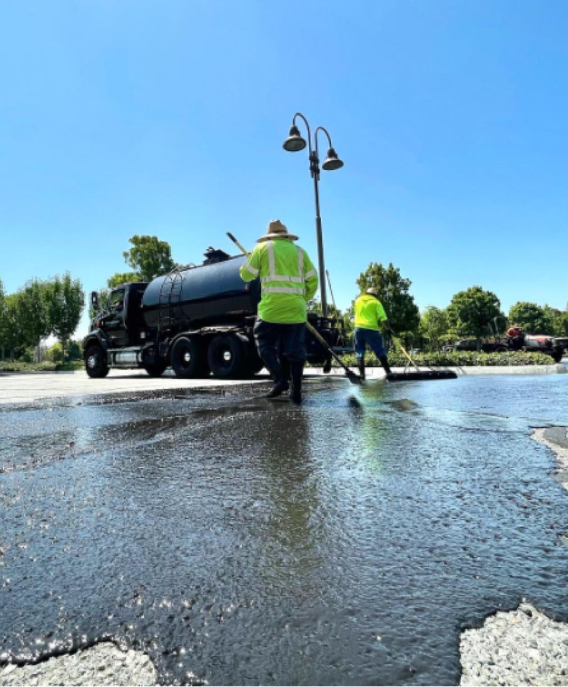 sealcoating asphalt